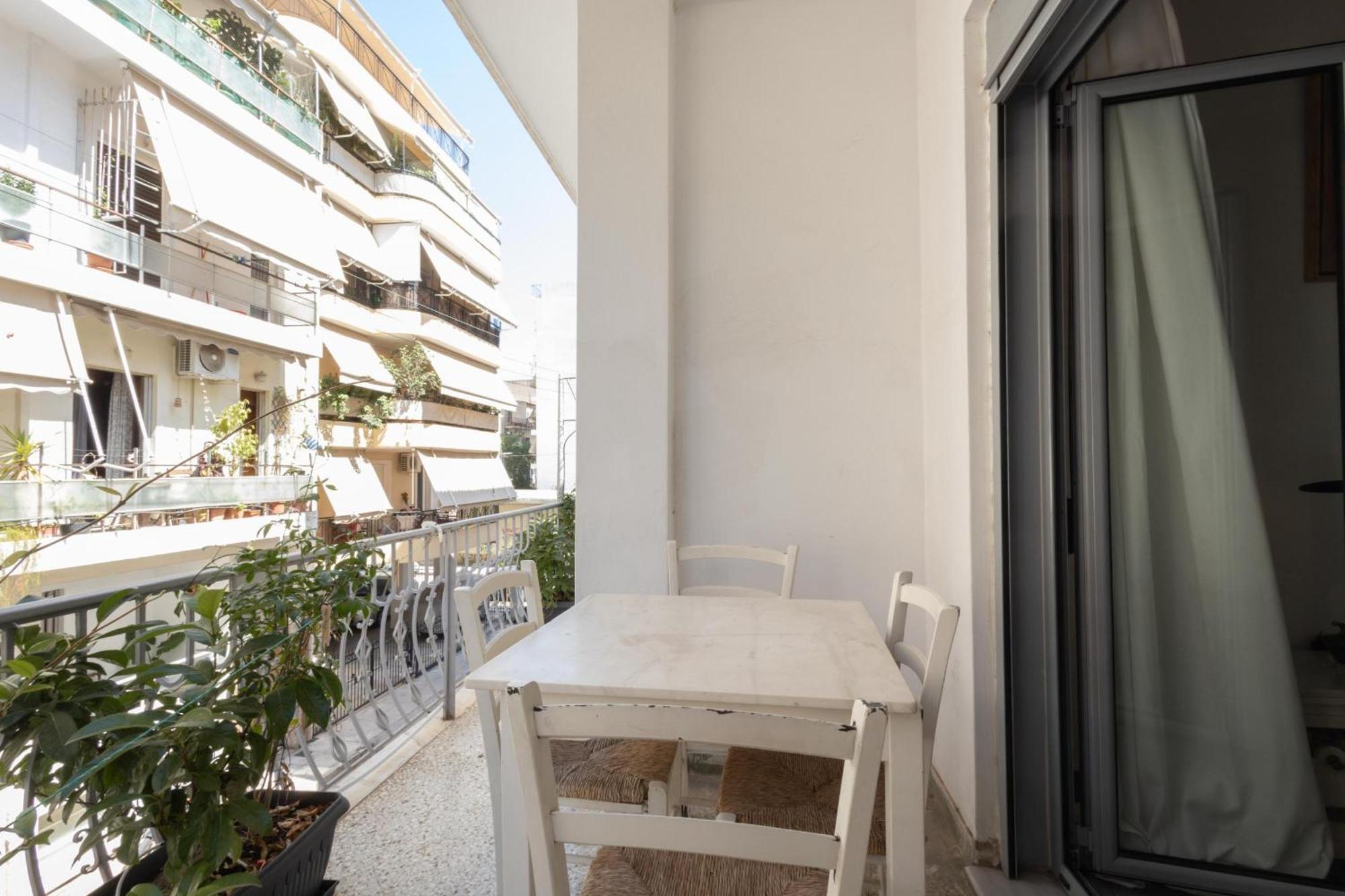 Renovated 5 Bdr House Near Acropolis - New Beds, Terrace & Green Yard Athens Ngoại thất bức ảnh
